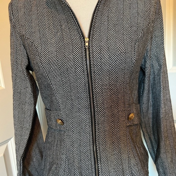 Black and white pin striped blazer suit, jacket, zip up with gold embellishment - Picture 2 of 4